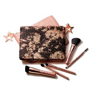 MAC Cosmetics Brush With the Stars Kit